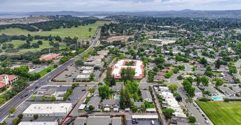 212 Wales Dr, Folsom, CA 95630 Photo