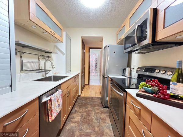 26 10th Street W, Unit 607, Saint Paul, MN 55102