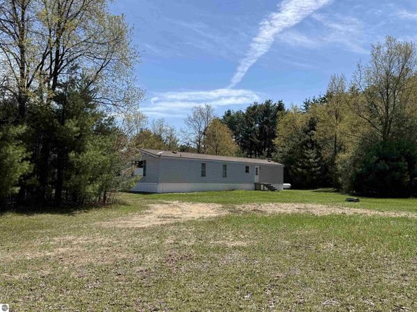 7274 Forward S, McBain, MI 49657
