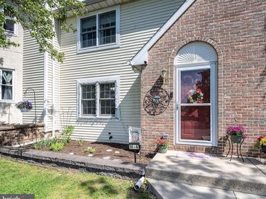 14-4 4 CRANBERRY, READING, PA 19606
