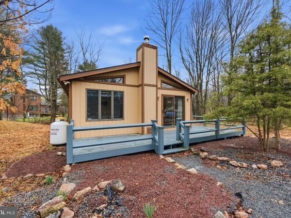 391 TOWAMENSING TRAIL , ALBRIGHTSVILLE, PA 18210