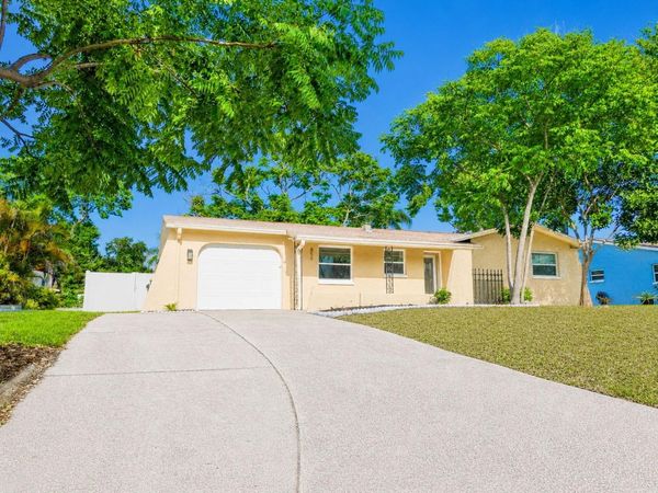 850 KAREN ST , PALM HARBOR, FL 34683