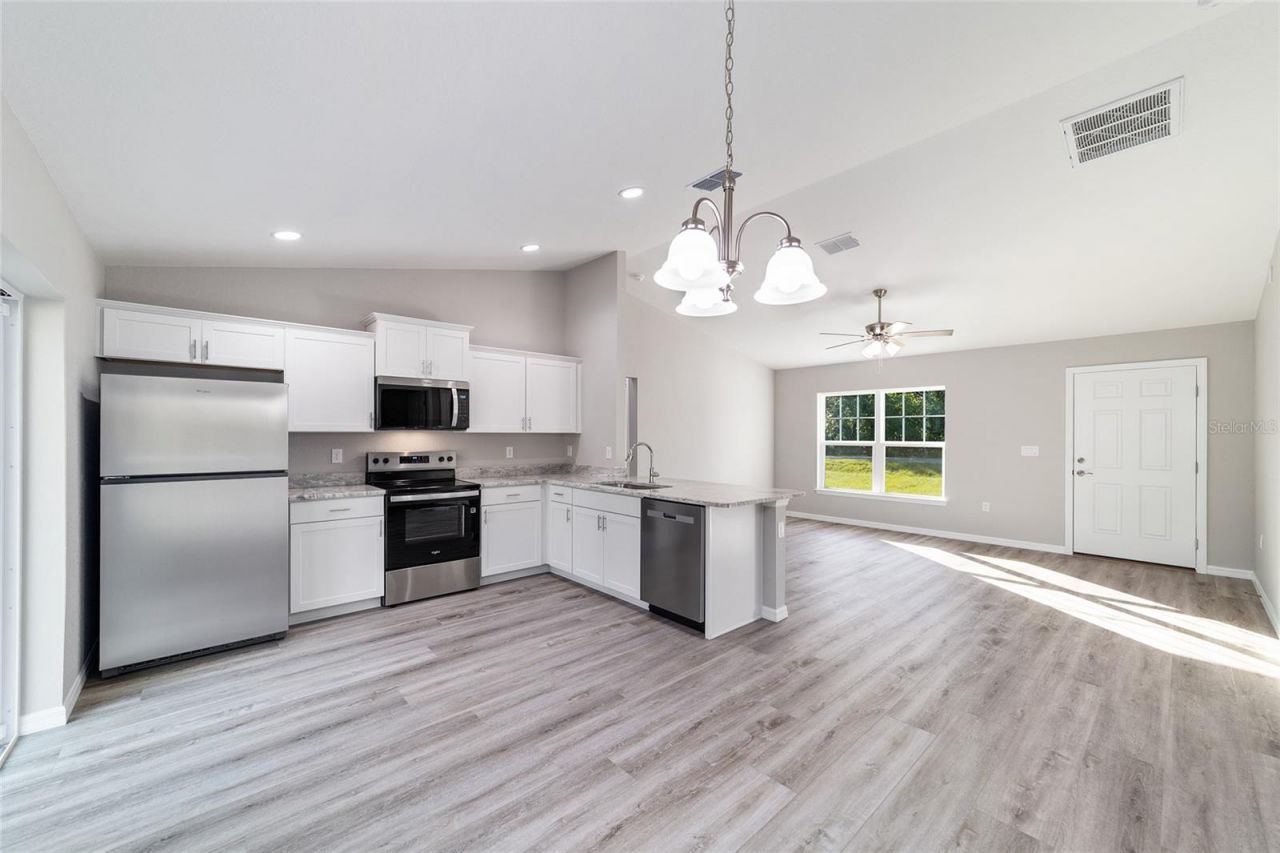 32 Olive Circle Loop, Ocala, FL 34472 Photo