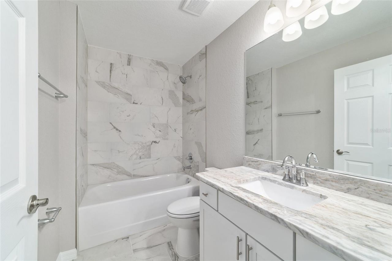 32 Olive Circle Loop, Ocala, FL 34472 Photo