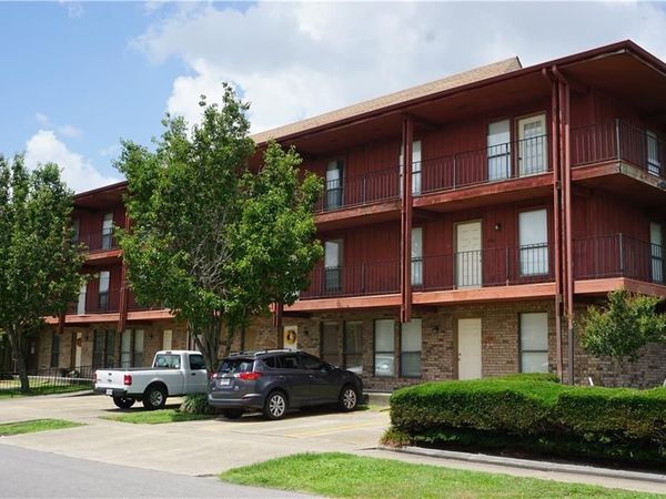 1448 CARROLLTON Avenue, Unit 204, Metairie, LA 70005