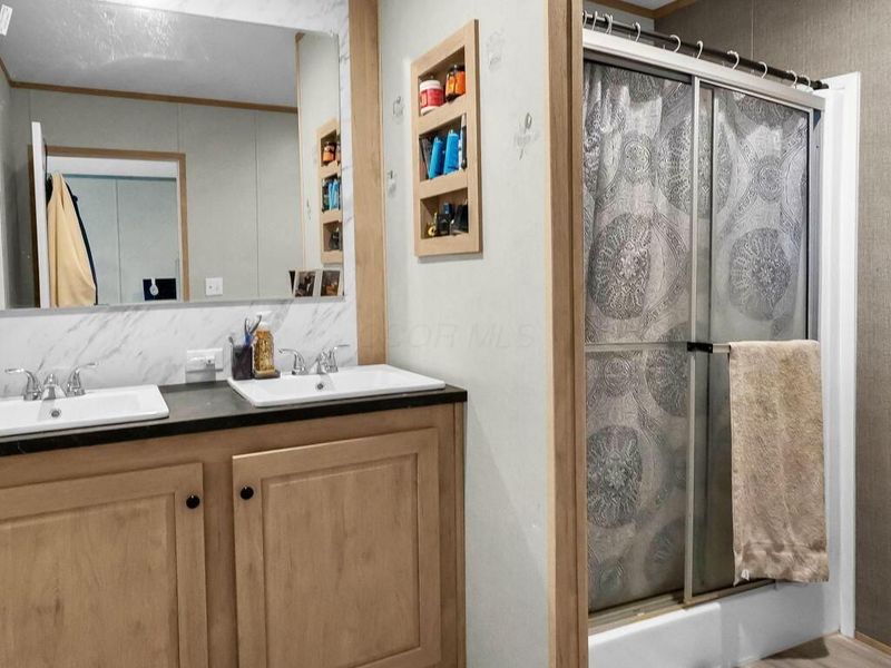 4285 Broadway , Unit D25, Grove City, OH 43123 Photo 14