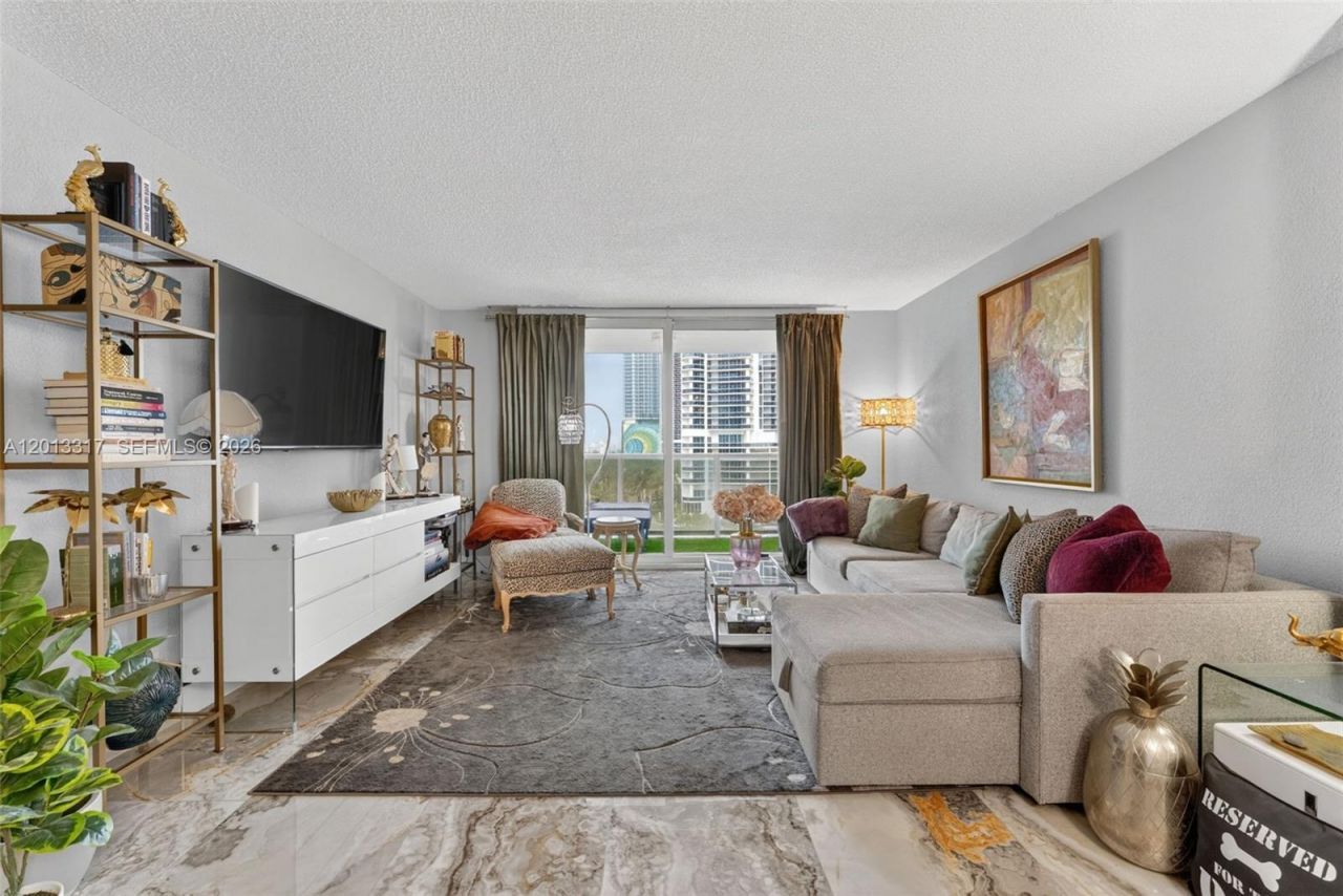 1880 S Ocean Dr, Unit 705, Hallandale Beach, FL 33009 Photo