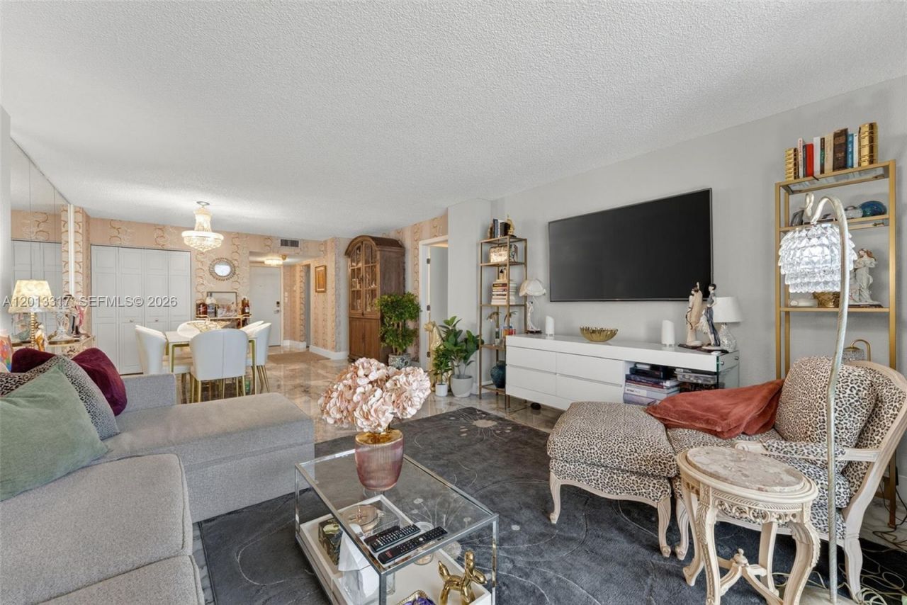 1880 S Ocean Dr, Unit 705, Hallandale Beach, FL 33009 Photo