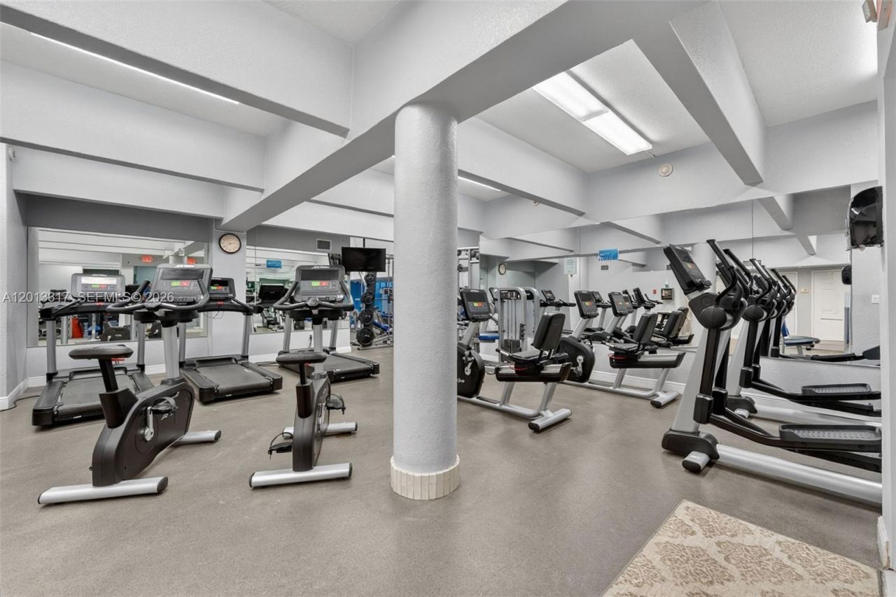 1880 S Ocean Dr, Unit 705, Hallandale Beach, FL 33009 Photo