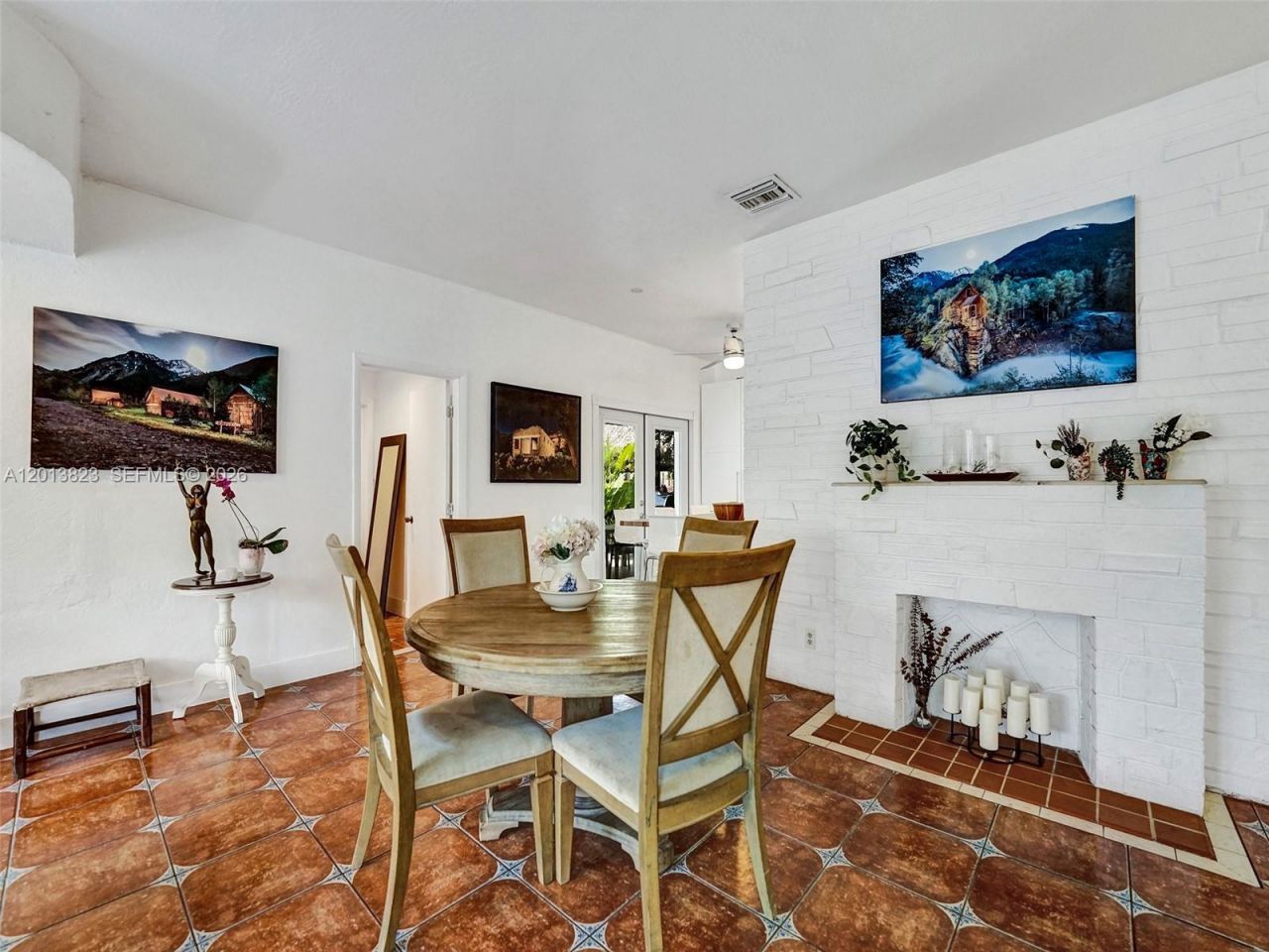918 NE 4th Court , Hallandale Beach, FL 33009 Photo