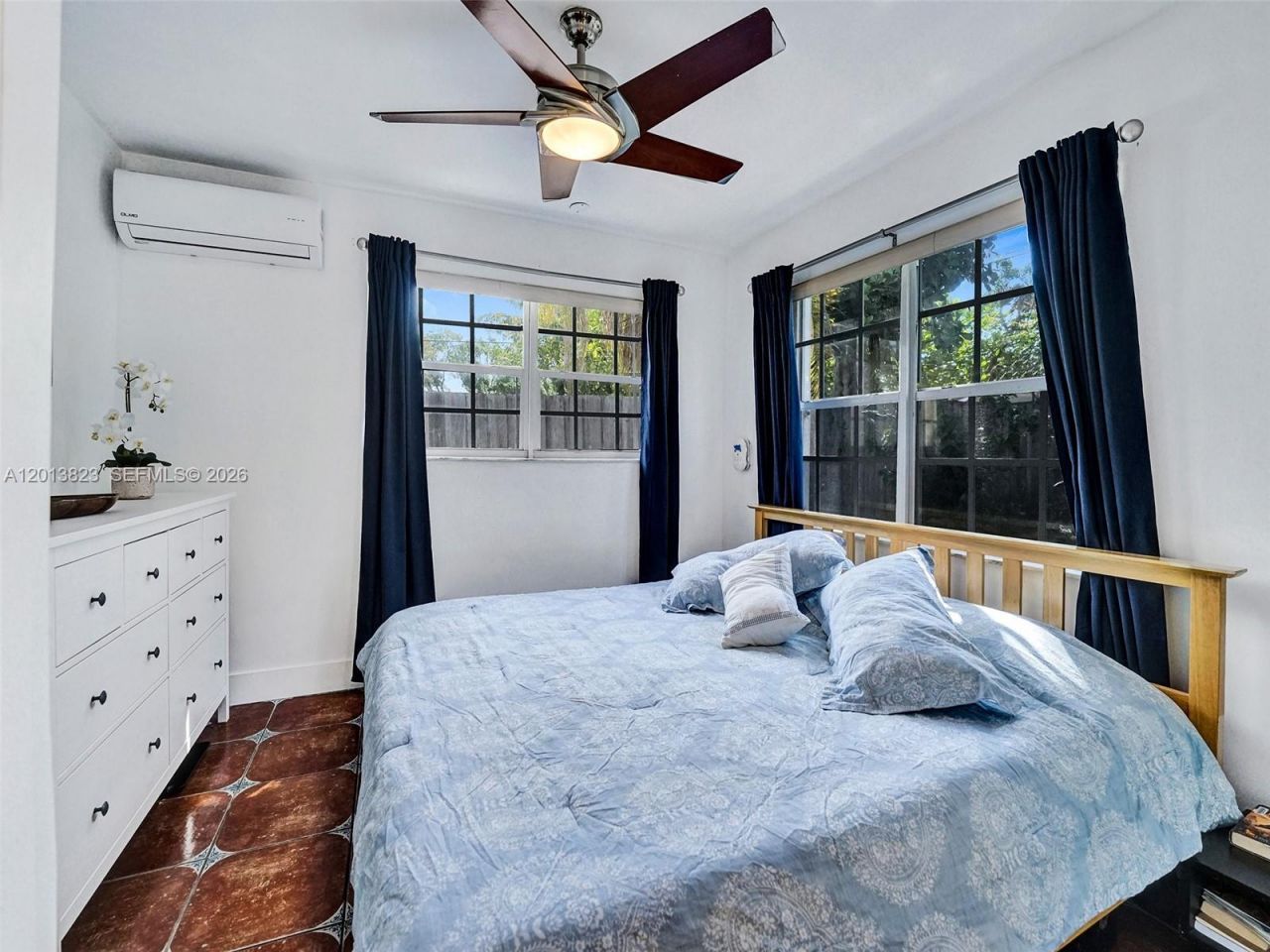918 NE 4th Court , Hallandale Beach, FL 33009 Photo