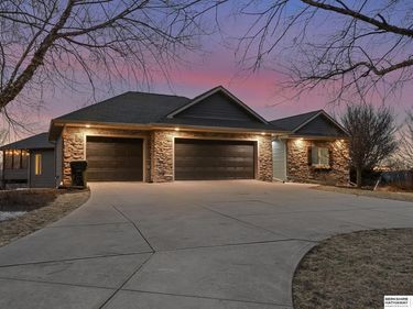 853 Skyline Drive , Blair, NE 68008