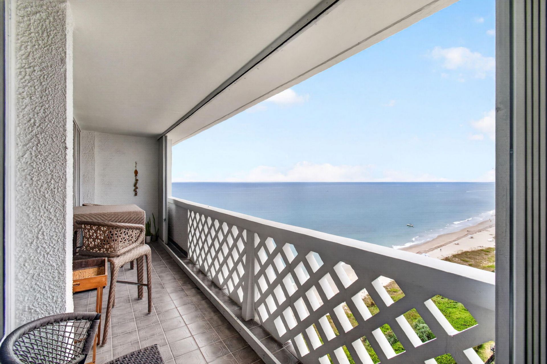 1200 S Ocean Boulevard, Unit 17c, Boca Raton, FL 33432 Photo