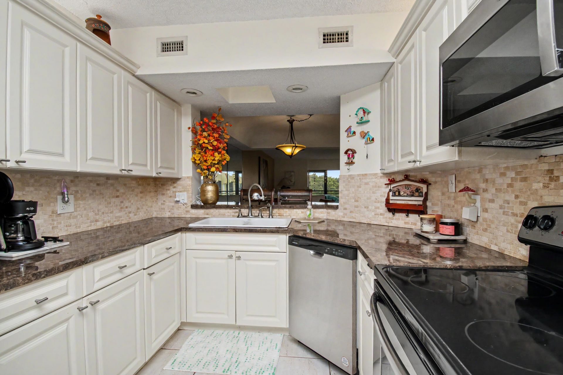 23370 N Carolwood Lane N, Unit 409, Boca Raton, FL 33428 Photo