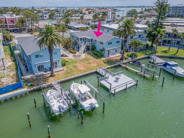 241 SKIFF POINT , Unit 4, CLEARWATER BEACH, FL 33767