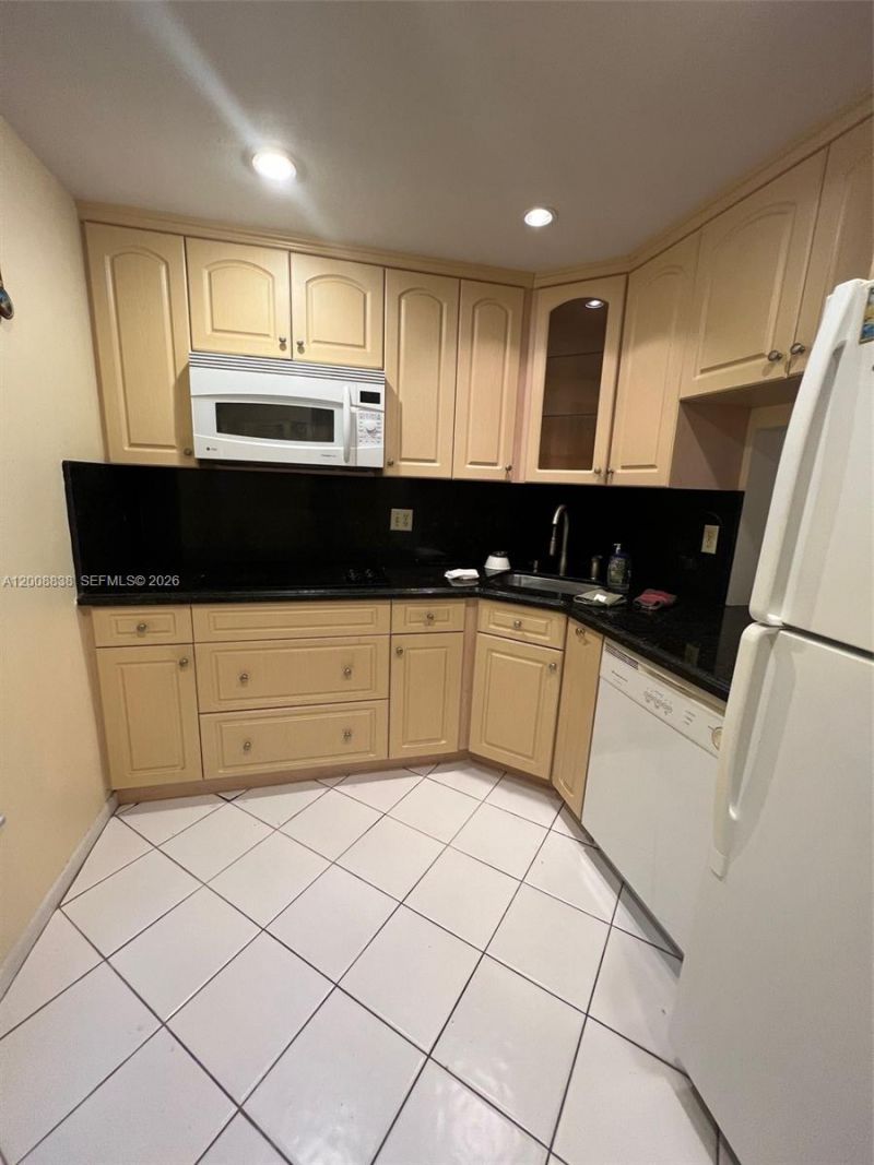 5860 NW 64th Ave , Unit 106, Tamarac, FL 33319 Photo