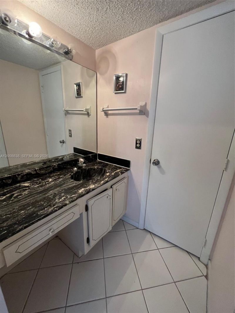 5860 NW 64th Ave , Unit 106, Tamarac, FL 33319 Photo