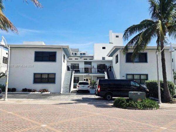 322 Harding St , Unit B101, Hollywood, FL 33019