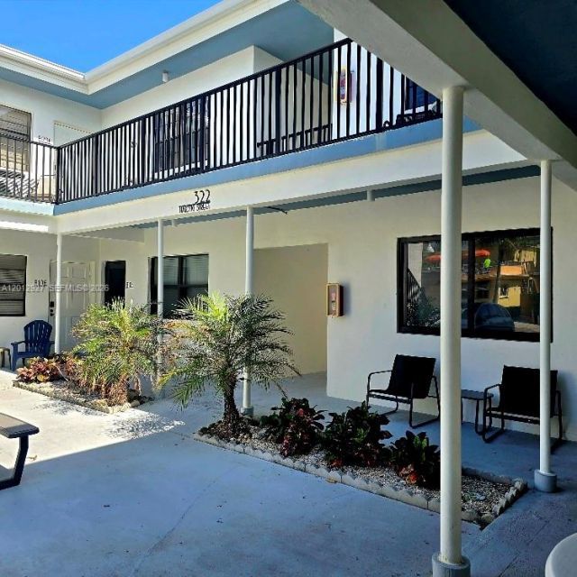 322 Harding St , Unit B101, Hollywood, FL 33019 Photo
