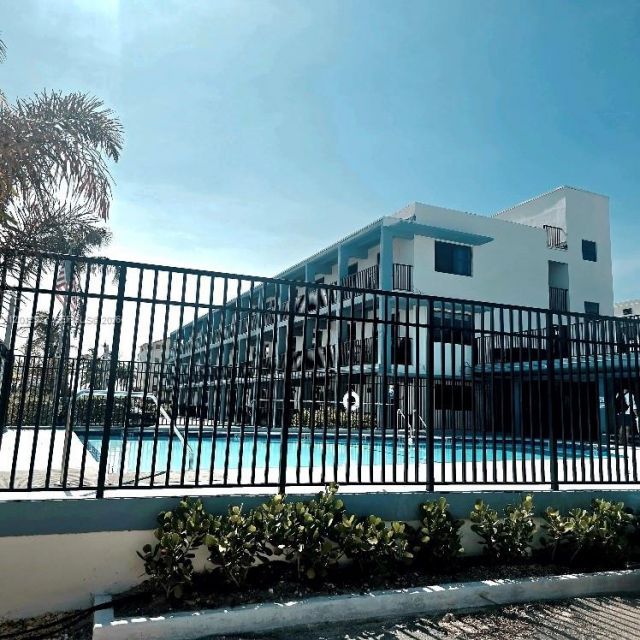 322 Harding St , Unit B101, Hollywood, FL 33019 Photo