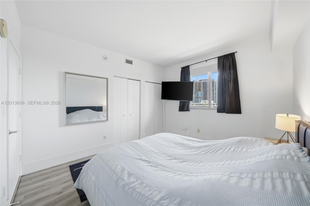 601 NE 36th St, Unit 2707, Miami, FL 33137 Photo