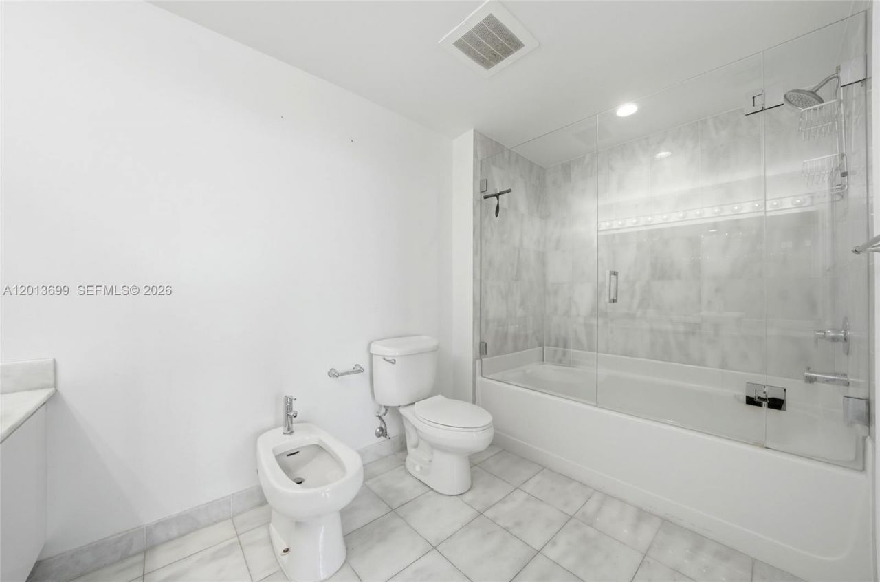 601 NE 36th St, Unit 2707, Miami, FL 33137 Photo