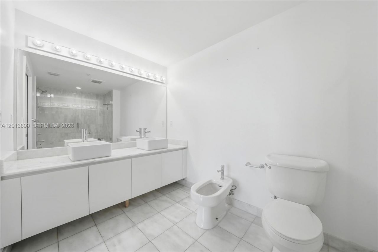 601 NE 36th St, Unit 2707, Miami, FL 33137 Photo