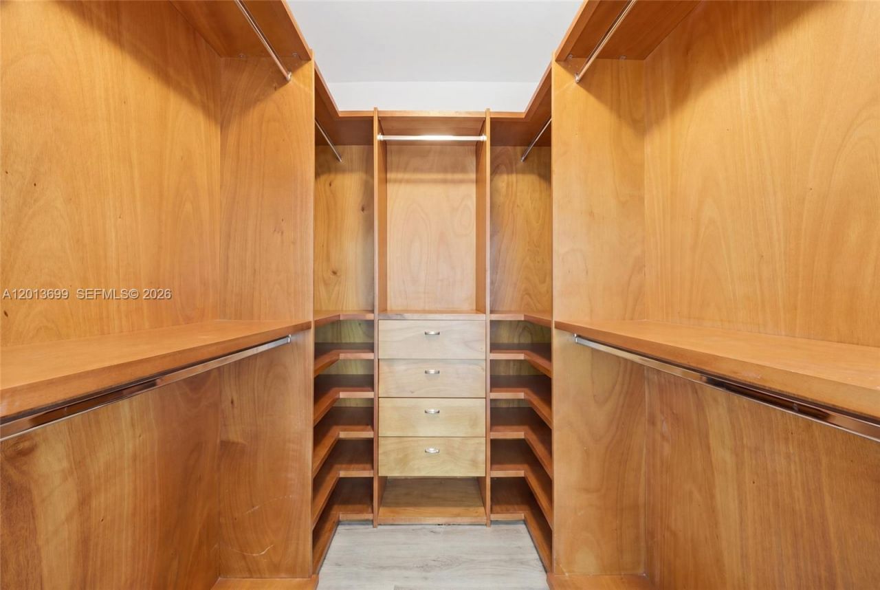 601 NE 36th St, Unit 2707, Miami, FL 33137 Photo