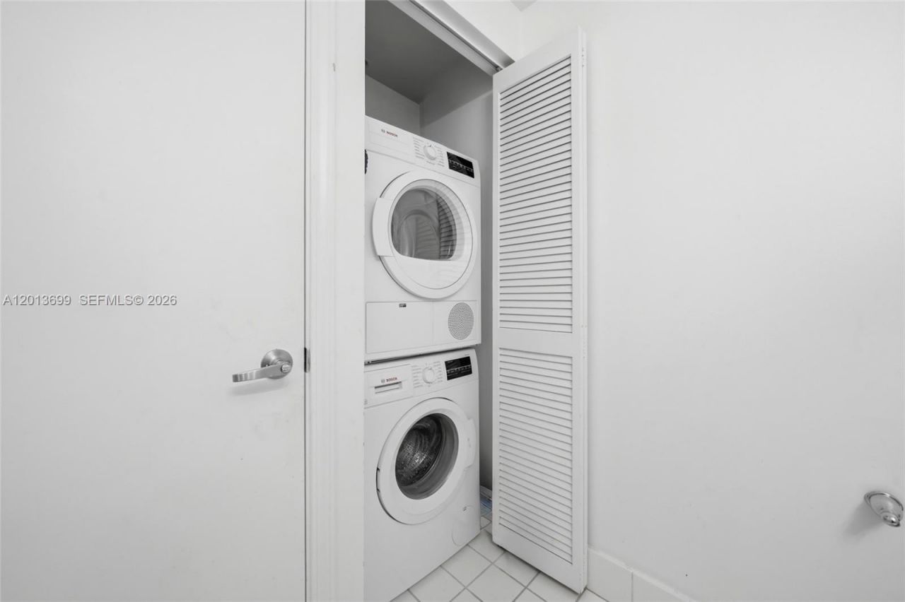 601 NE 36th St, Unit 2707, Miami, FL 33137 Photo