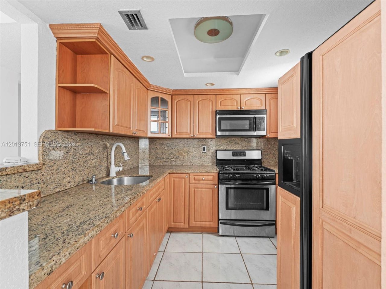 720 Collins Ave, Unit 204, Miami Beach, FL 33139 Photo