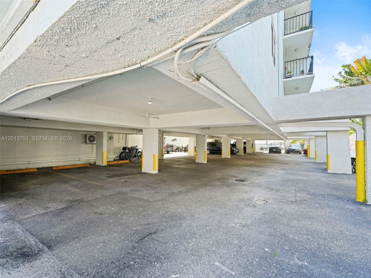 720 Collins Ave, Unit 204, Miami Beach, FL 33139 Photo