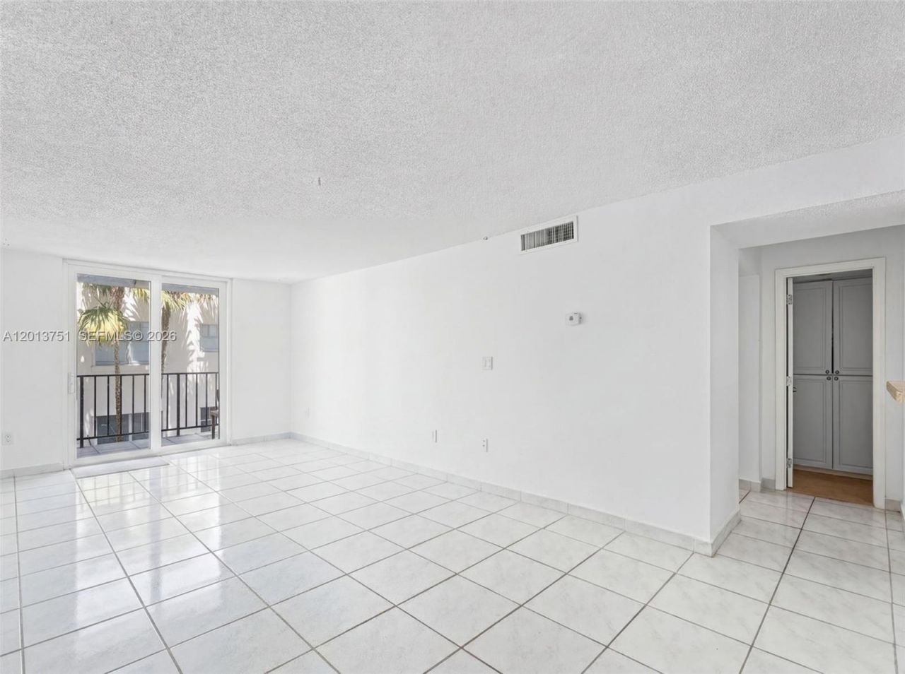 720 Collins Ave, Unit 204, Miami Beach, FL 33139 Photo