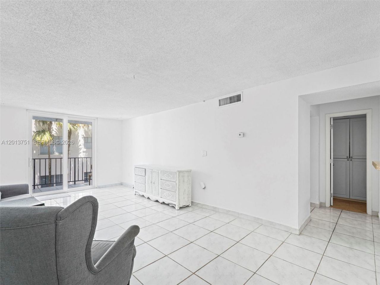 720 Collins Ave, Unit 204, Miami Beach, FL 33139 Photo