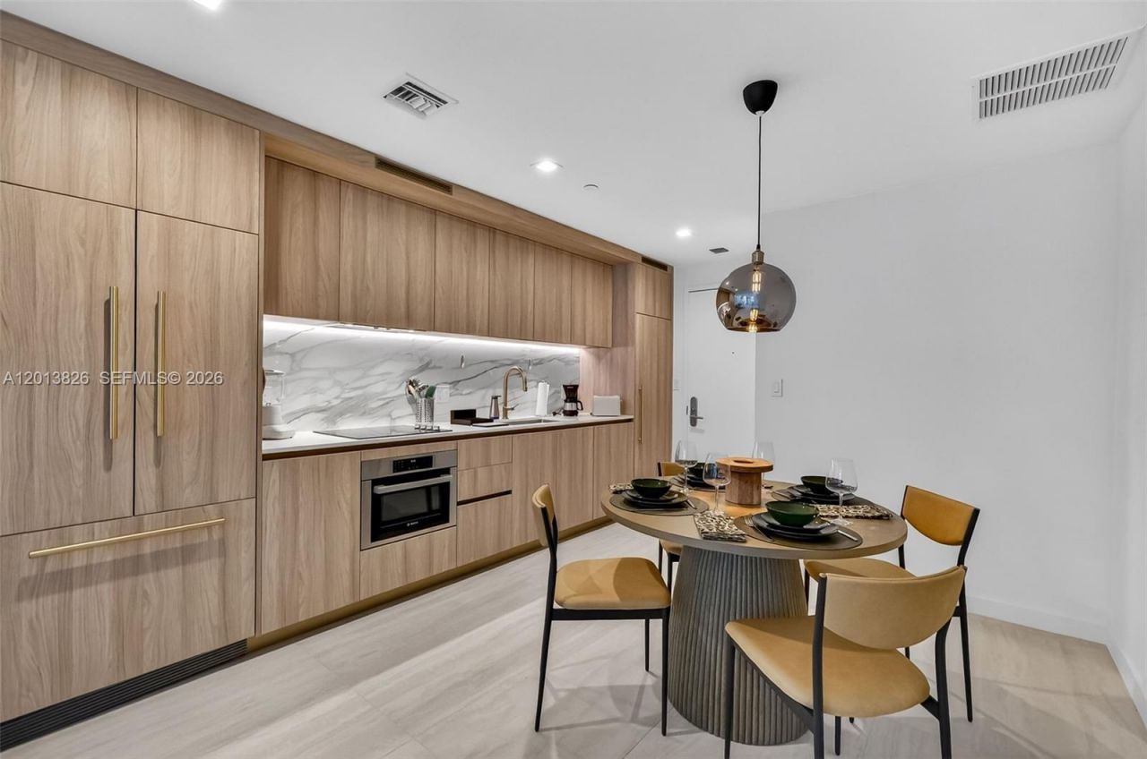 77 SE 5th Street, Unit 1908, Miami, FL 33131 Photo