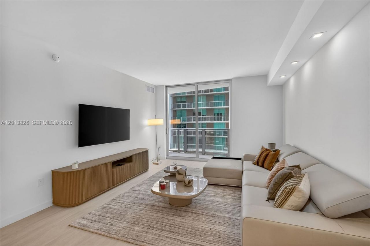 77 SE 5th Street, Unit 1908, Miami, FL 33131 Photo