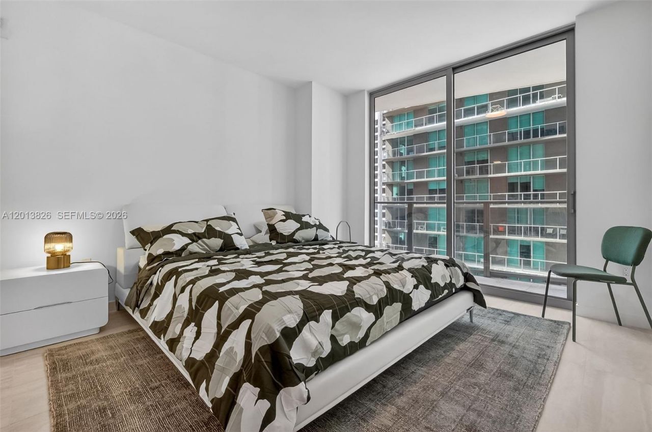 77 SE 5th Street, Unit 1908, Miami, FL 33131 Photo