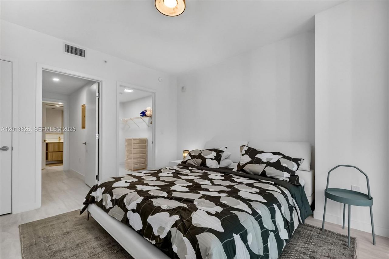 77 SE 5th Street, Unit 1908, Miami, FL 33131 Photo
