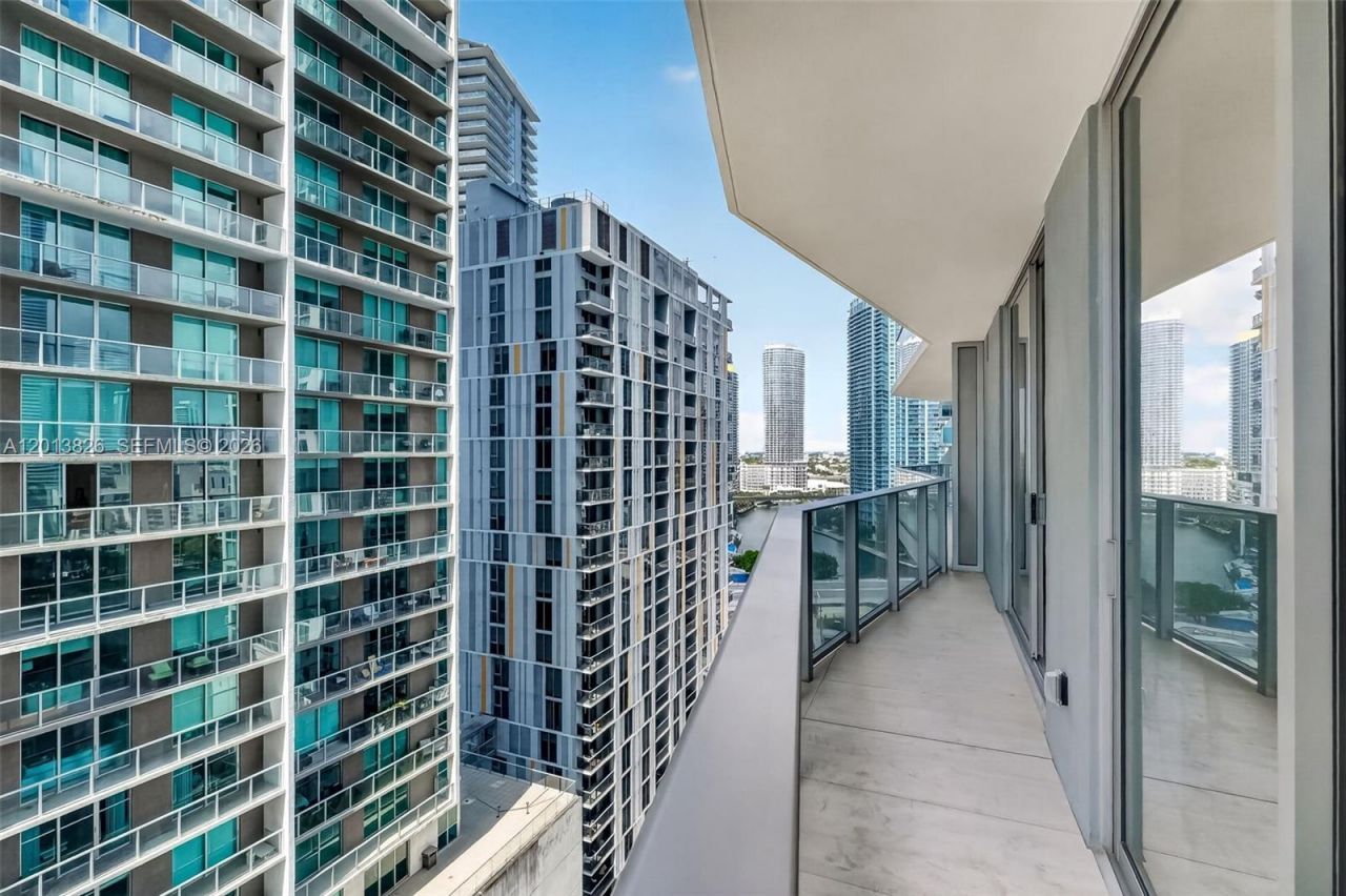 77 SE 5th Street, Unit 1908, Miami, FL 33131 Photo