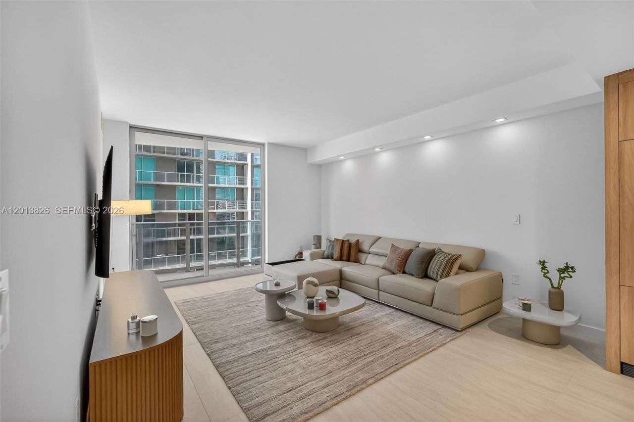 77 SE 5th Street, Unit 1908, Miami, FL 33131 Photo