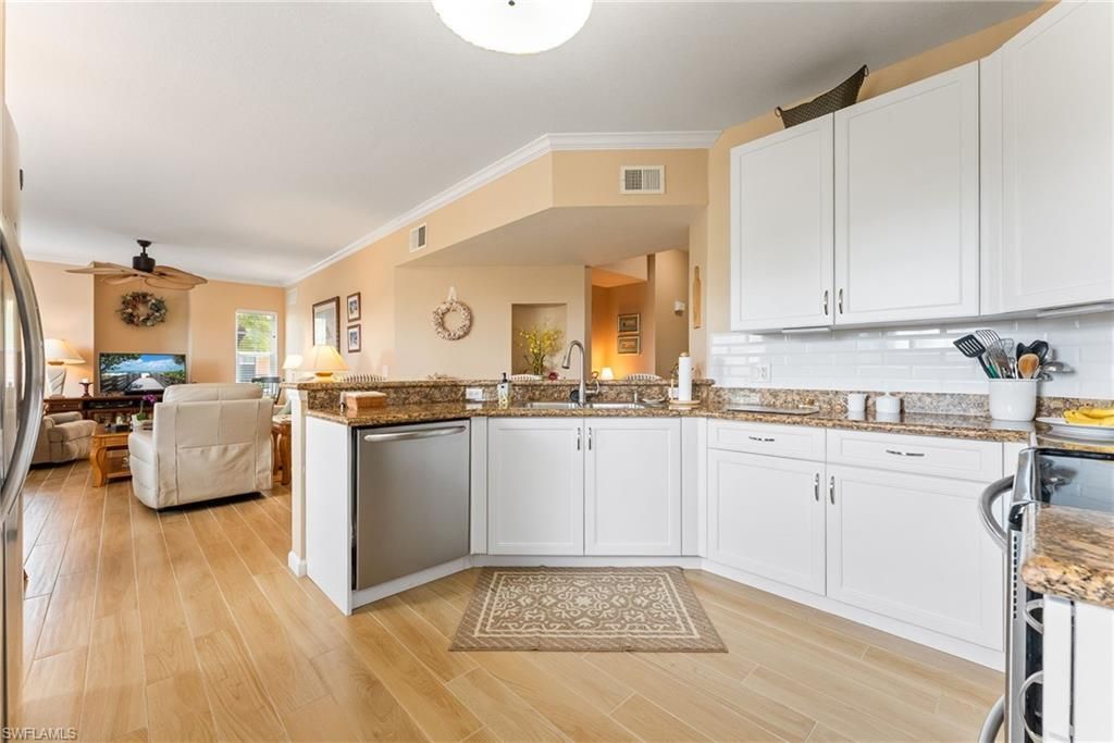 1848 Concordia Lake Cir , Unit 901, Cape Coral, FL 33909 Photo