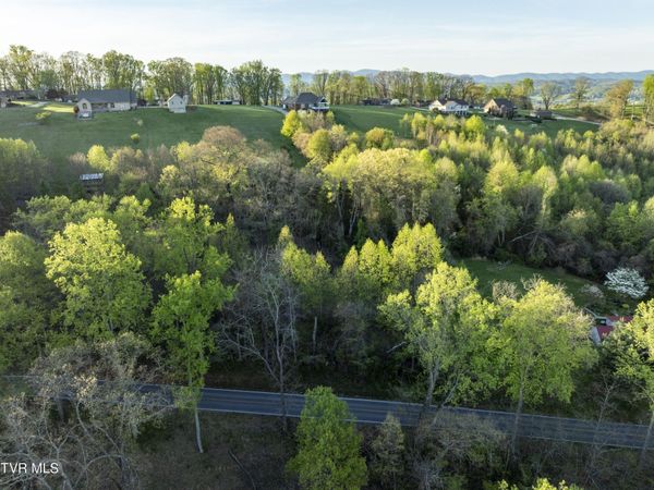 6240 Chestnut Ridge Road, Kingsport, TN 37664