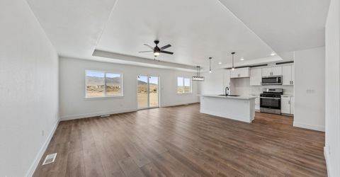 427 Yellow Brick Road, Battle Mountain, NV 89820 Photo