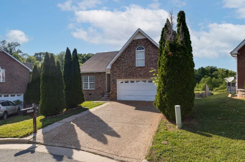 3204 Grace Crest Pt, Nashville, TN 37217 Main Photo