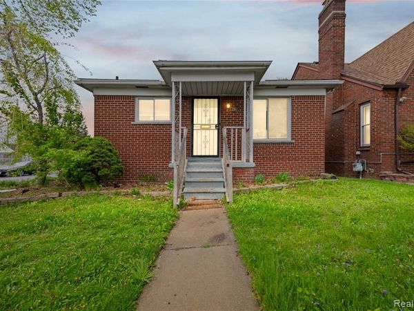 12901 Visger Street, Detroit, MI 48217