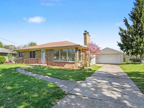 1411 Meadowlane Drive SE, Grand Rapids, MI 49508