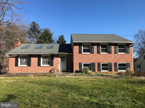 1443 VALLEY FORGE ROAD , WAYNE, PA 19087