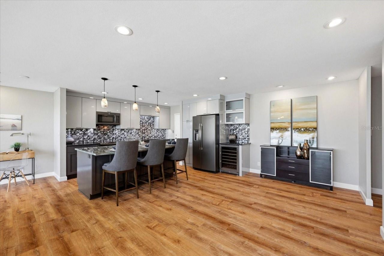 7200 Sunshine Skyway Lane S, Unit 16G, Saint Petersburg, FL 33711 Photo