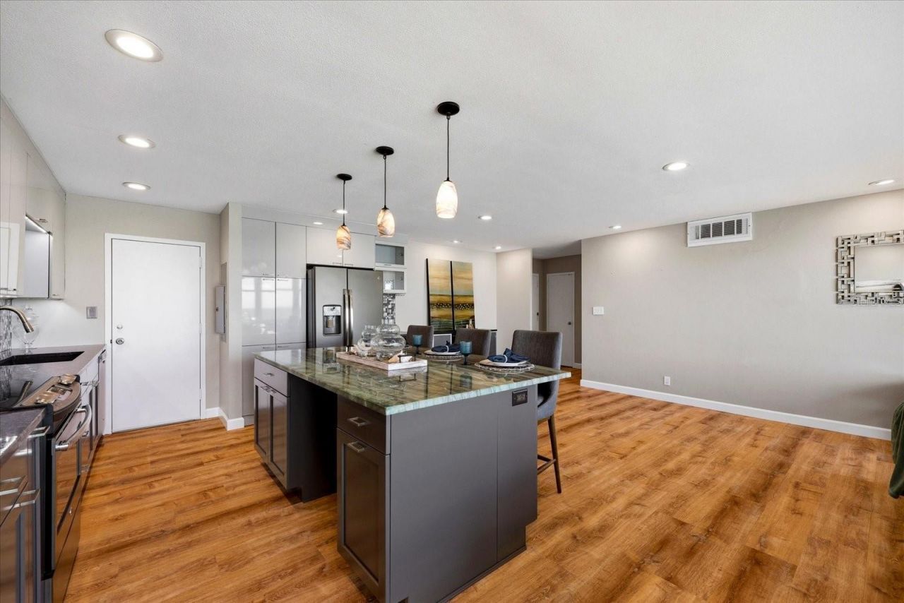 7200 Sunshine Skyway Lane S, Unit 16G, Saint Petersburg, FL 33711 Photo