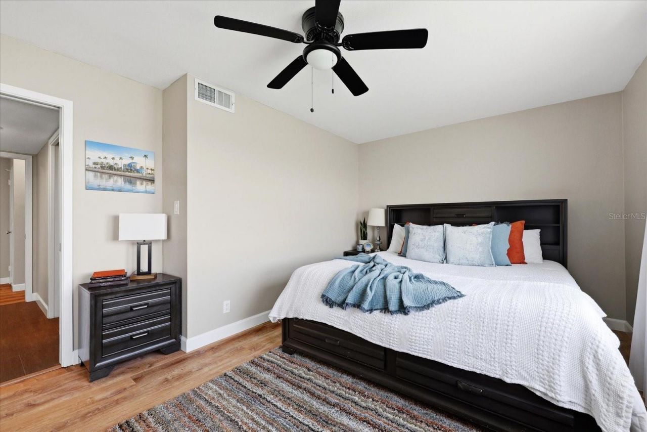 7200 Sunshine Skyway Lane S, Unit 16G, Saint Petersburg, FL 33711 Photo