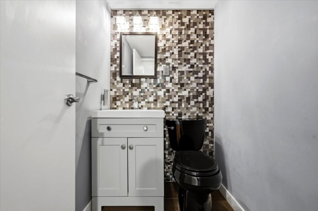 7200 Sunshine Skyway Lane S, Unit 16G, Saint Petersburg, FL 33711 Photo